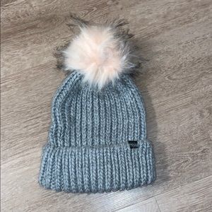 ⭐️NWOTPom⭐️Pom Knit 🧶 Beanie